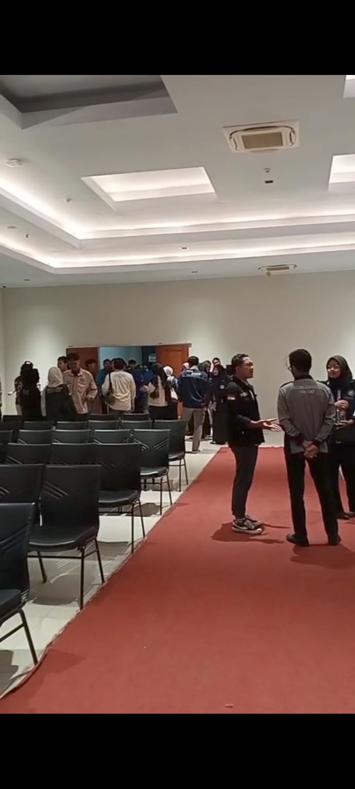 Pelantikan Lembaga Tinggi Universitas Berujung Ricuh, Dipicu Informasi Mendadak dan Misskomunikasi